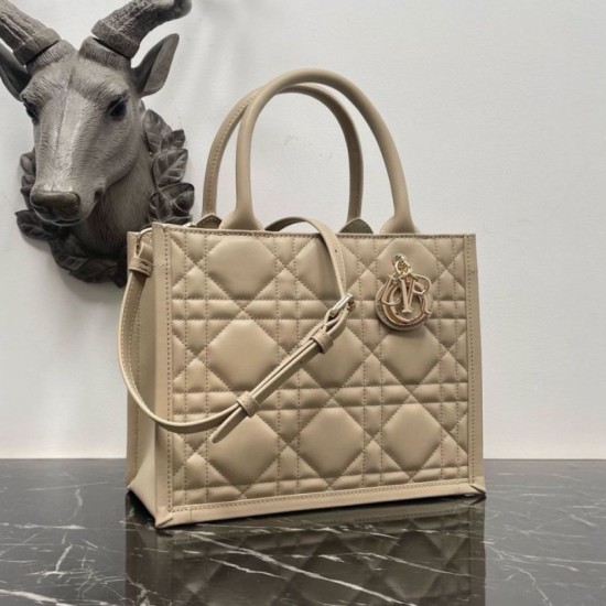Replica perfetta Borsa Dior piccola book tote con tracolla Pelle di vitello macrocannage beige Imitazione Outlet Online