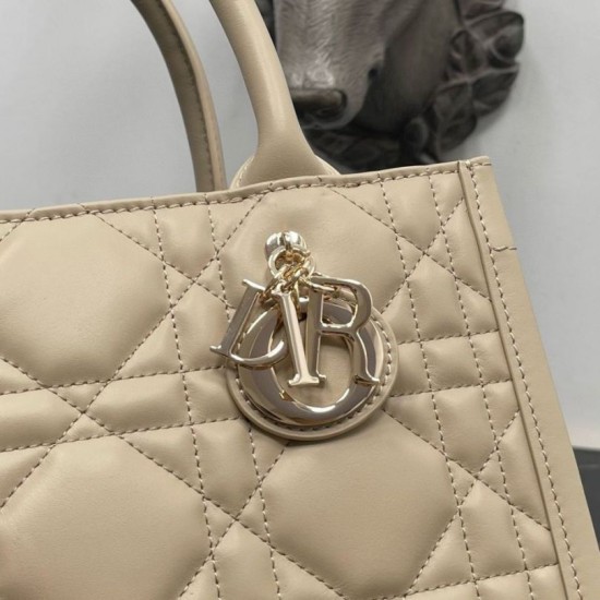 Replica perfetta Borsa Dior piccola book tote con tracolla Pelle di vitello macrocannage beige Imitazione Outlet Online