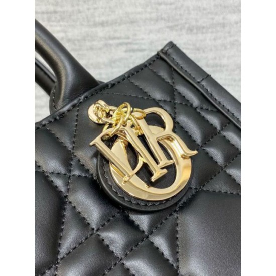 Migliore Repliche Borsa Dior piccola book tote con tracolla Pelle di vitello macrocannage nera Economiche Outlet Online