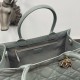 Perfette Qualità Repliche Dior Medium Book Tote Bag con tracolla Grigio Macrocannage Imitazione Miglior Falso Dior Medium Book Tote Bag con tracolla Grigio Macrocannage Economiche Premium