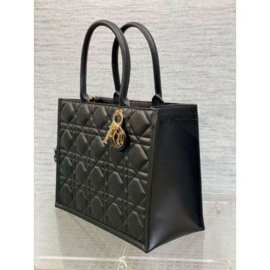 Miglior Falso Borsa tote Dior media a libro con tracolla Pelle di vitello macrocannage nera Economiche Premium