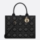 Miglior Falso Borsa tote Dior media a libro con tracolla Pelle di vitello macrocannage nera Economiche Premium
