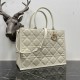 Miglior Falso Borsa tote Dior media a libro con tracolla Pelle di vitello macrocannage bianca Economiche Premium