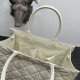 Miglior Falso Borsa tote Dior media a libro con tracolla Pelle di vitello macrocannage bianca Economiche Premium