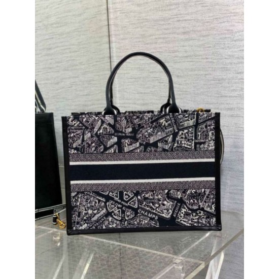 Migliore Replica Dior Medium Book Tote Bag con tracolla Plan de Paris Embroidery e pelle di vitello nera Imitazioni Outlet Italia Migliore Repliche Dior Medium Book Tote Bag con tracolla Plan de Paris Embroidery e pelle di vitello nera Economiche Outlet Online