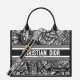 Migliore Replica Dior Medium Book Tote Bag con tracolla Plan de Paris Embroidery e pelle di vitello nera Imitazioni Outlet Italia Migliore Repliche Dior Medium Book Tote Bag con tracolla Plan de Paris Embroidery e pelle di vitello nera Economiche Outlet Online