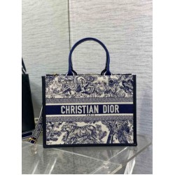 Perfette Qualità Repliche Dior Media Book Tote Bag con Tracolla Blu Ricamo Toile de Jouy Sauvage Imitazione