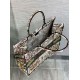 Perfette Qualità Repliche Borsa tote grande Dior Book Ricamo Dior 4 Saisons Automne Soleil Imitazione