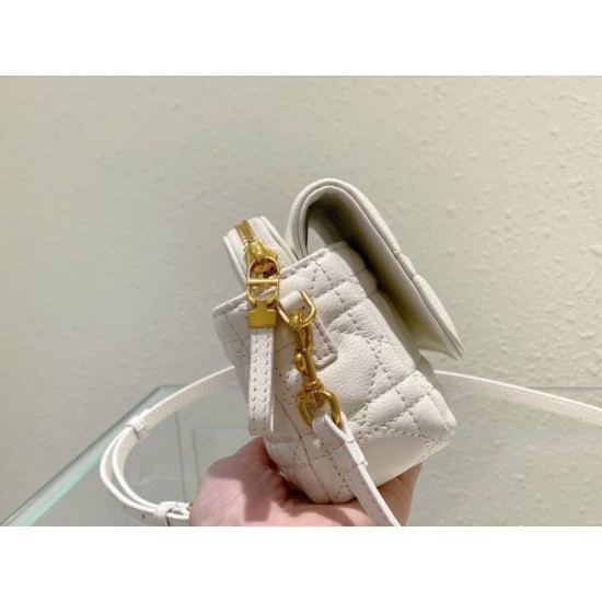 Replica perfetta Pouch Dior Caro In pelle di vitello Cannage bianca Imitazione Outlet Online