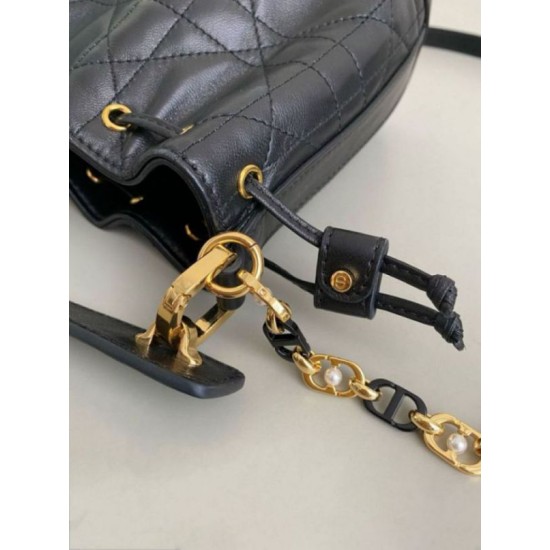 Perfette Qualità Repliche Borsa a Secchiello Dior Piccola Jolie Pelle di Agnello Macrocannage Nero Imitazione Replica perfetta Borsa a Secchiello Dior Piccola Jolie Pelle di Agnello Macrocannage Nero Imitazione Outlet Online