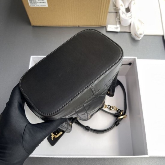 Perfette Qualità Repliche Borsa a Secchiello Dior Piccola Jolie Pelle di Agnello Macrocannage Nero Imitazione Replica perfetta Borsa a Secchiello Dior Piccola Jolie Pelle di Agnello Macrocannage Nero Imitazione Outlet Online