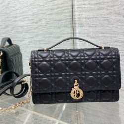 Miglior Falso Borsa Dior Miss Dior con manico superiore Pelle di agnello Cannage nera Economiche Premium
