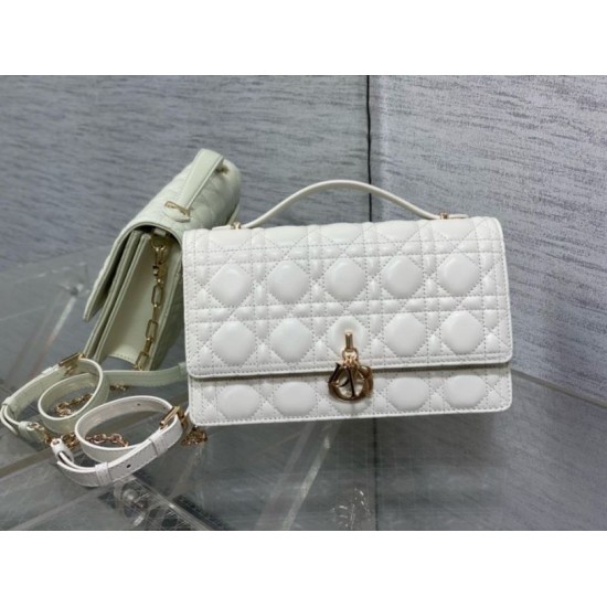 Miglior Falso Borsa Dior Miss Dior con manico superiore Pelle di agnello Cannage bianca Economiche Premium