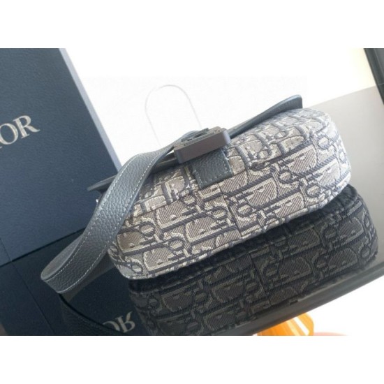 Borsa Dior Mini Saddle Messenger Grigio Obliquo Jacquard e pelle di vitello Replica originale di alta qualità Miglior Falso Borsa Dior Mini Saddle Messenger Grigio Obliquo Jacquard e pelle di vitello Economiche Premium