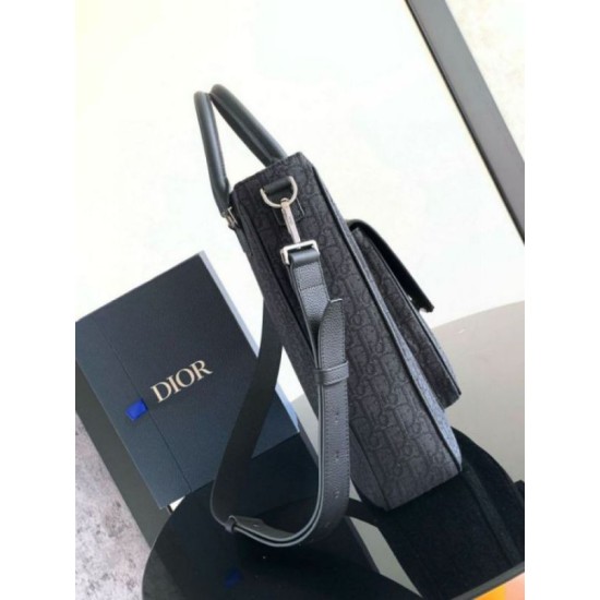 Migliore Replica Borsa tote Dior Saddle Nera Dior Oblique Jacquard Nera Imitazioni Outlet Italia Replica perfetta Borsa tote Dior Saddle Nera Dior Oblique Jacquard Nera Imitazione Outlet Online
