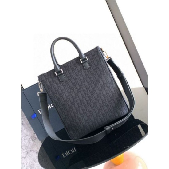 Migliore Replica Borsa tote Dior Saddle Nera Dior Oblique Jacquard Nera Imitazioni Outlet Italia Replica perfetta Borsa tote Dior Saddle Nera Dior Oblique Jacquard Nera Imitazione Outlet Online