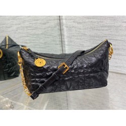 Repliche Borsa hobo Dior Diorstar con catena Pelle di vitello stropicciata nera Imitazioni Premium Miglior Falso Borsa hobo Dior Diorstar con catena Pelle di vitello stropicciata nera Economiche Premium