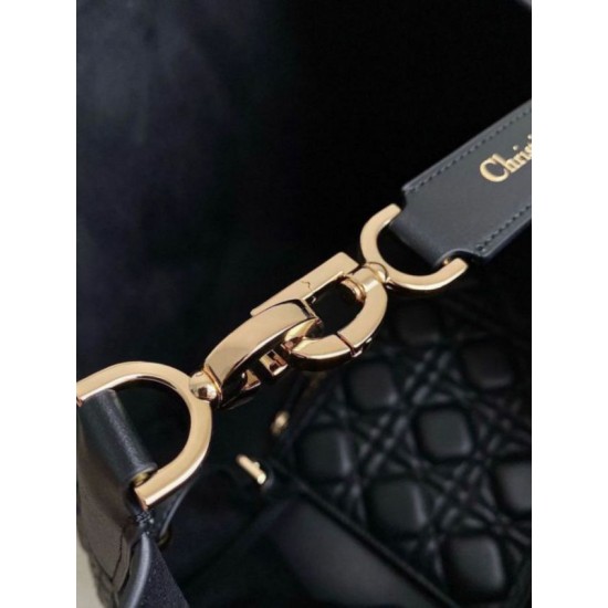 Migliore Repliche Borsa grande Dior Toujours Pelle di vitello Macrocannage nera Economiche Outlet Online