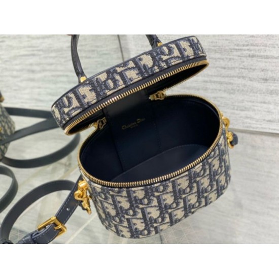 Miglior Falso Dior Small CD Signature Vanity Case Blue Oblique Jacquard Economiche Premium