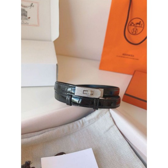 Replica Cintura Hermès Kelly 18 Diamond Nero Alligatore Lucido imitazione Falso
