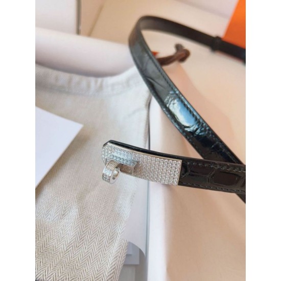 Replica Cintura Hermès Kelly 18 Diamond Nero Alligatore Lucido imitazione Falso