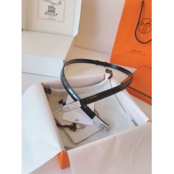 Replica Cintura Hermès Kelly 18 Diamond Nero Alligatore Lucido imitazione Falso