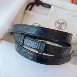 Replica Cintura Hermès Kelly 18 in alligatore nero lucido imitazione Falso