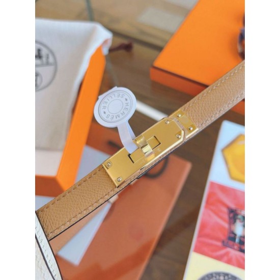 Replica Cintura Hermès Kelly Pocket 18 Biscuit e Pelle di Vitello Epsom Bianca imitazione Falso