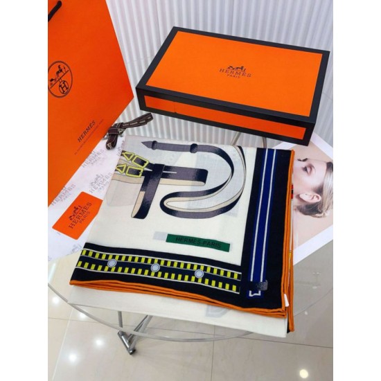Replica Scialle Hermès Bianco Equestrian Letters 140 imitazione Falso