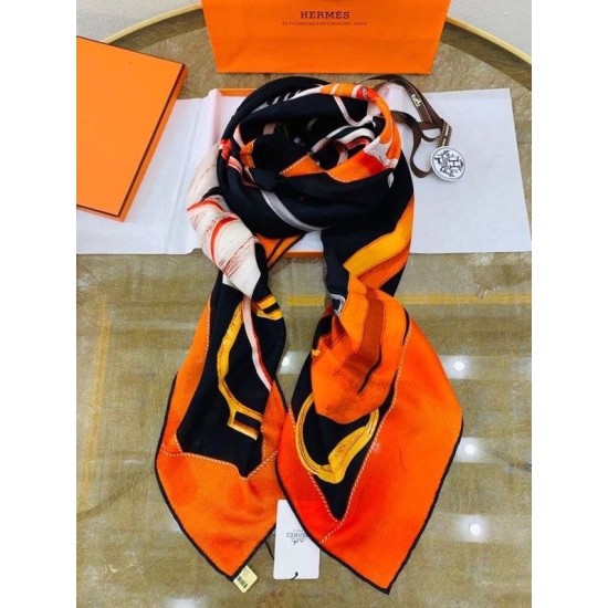 Replica Scialle Hermes Projets Carres nero 140 imitazione Falso