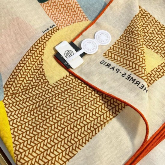 Replica Hermes Beige Il mio primo scialle galoppo 140 imitazione Falso