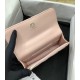 Migliore Repliche Porta cellulare con patta e catena rosa AP3575 Economiche Outlet Online