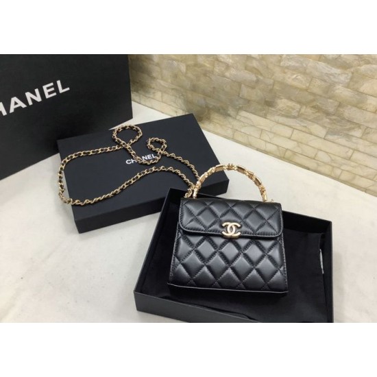 Miglior Falso Mini pochette con manico con catena nera AP2945 Economiche Premium