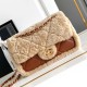 Replica perfetta Borsa con patta in pelle di agnello shearling AS5149 Beige Imitazione Outlet Online