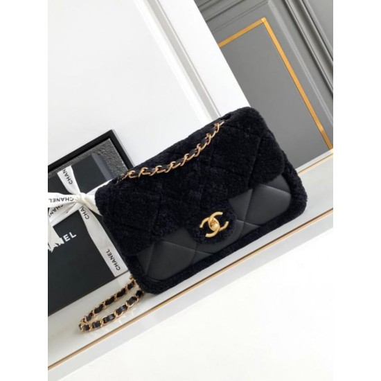 Miglior Falso Borsa con patta in pelle di agnello shearling AS5149 Nera Economiche Premium