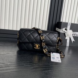 Replica perfetta Borsa piccola con patta in pelle di agnello AS5167 Nera Imitazione Outlet Online