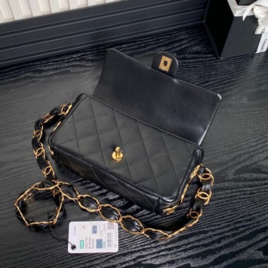 Replica perfetta Borsa piccola con patta in pelle di agnello AS5167 Nera Imitazione Outlet Online