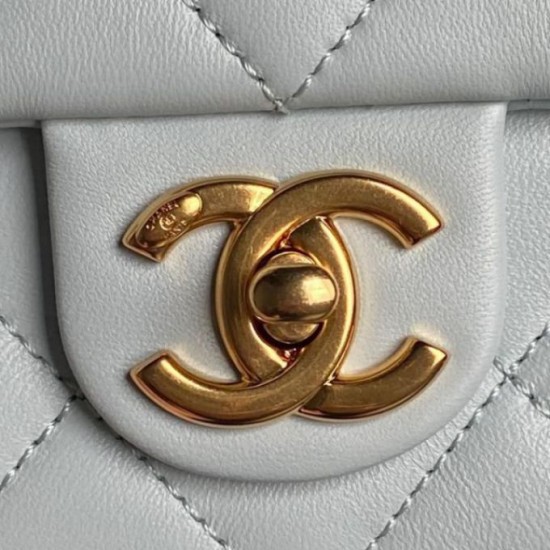 Miglior Falso Borsa piccola con patta in pelle di agnello AS5167 Azzurro Economiche Premium