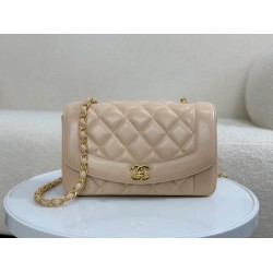 Replica perfetta Borsa vintage con patta in pelle di agnello Beige A2221 Imitazione Outlet Online