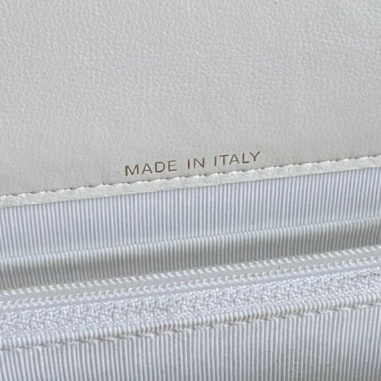 Migliore Repliche Borsa Woc 24B Trendy CC con patta AP4184 Bianca Economiche Outlet Online