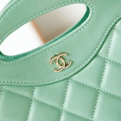 Miglior Falso 31 Mini Shopping Borsa Pochette con catena lucida AS3656 Verde chiaro Economiche Premium