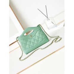 Miglior Falso 31 Mini Shopping Borsa Pochette con catena lucida AS3656 Verde chiaro Economiche Premium