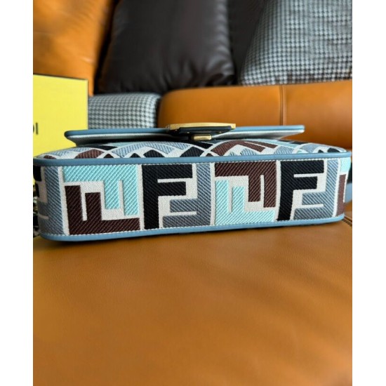 Miglior Falso Borsa Baguette Fendi 8BR600 Blu Economiche Premium