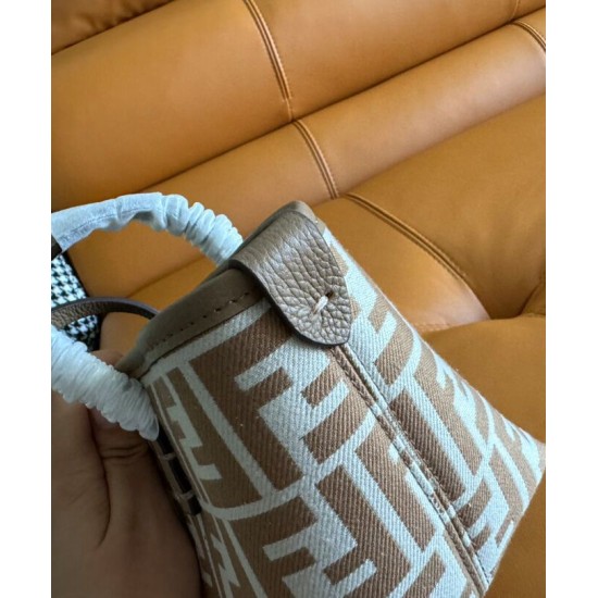 Miglior Falso Fendi Mini Roll 8BS096 Albicocca Economiche Premium