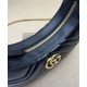 Miglior Falso Gucci GG Marmont Una mini borsa a forma di mezzaluna Nera Economiche Premium