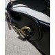 Miglior Falso Gucci GG Marmont Una mini borsa a forma di mezzaluna Nera Economiche Premium