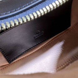 Miglior Falso Gucci GG Marmont Una mini borsa a forma di mezzaluna Nera Economiche Premium