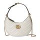 Migliore Repliche Gucci GG Marmont Una mini borsa a forma di mezzaluna Bianca Economiche Outlet Online