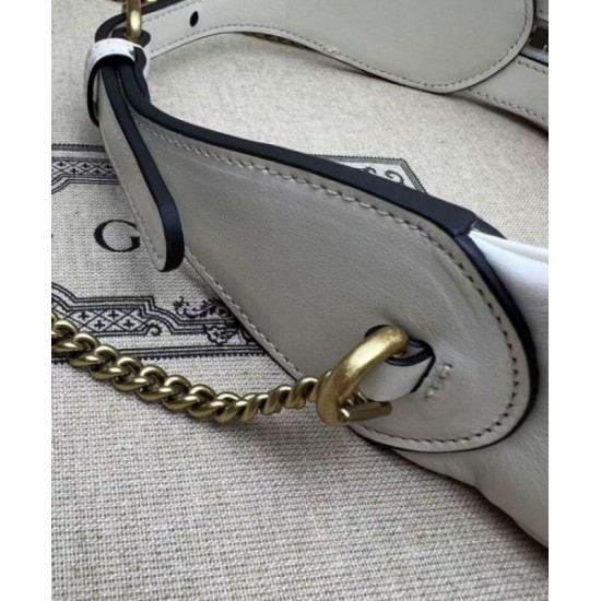Migliore Repliche Gucci GG Marmont Una mini borsa a forma di mezzaluna Bianca Economiche Outlet Online