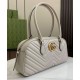 Repliche Borsa media con manico superiore Gucci GG Marmont 795218 Grigio chiaro Imitazioni Premium Replica perfetta Borsa media con manico superiore Gucci GG Marmont 795218 Grigio chiaro Imitazione Outlet Online